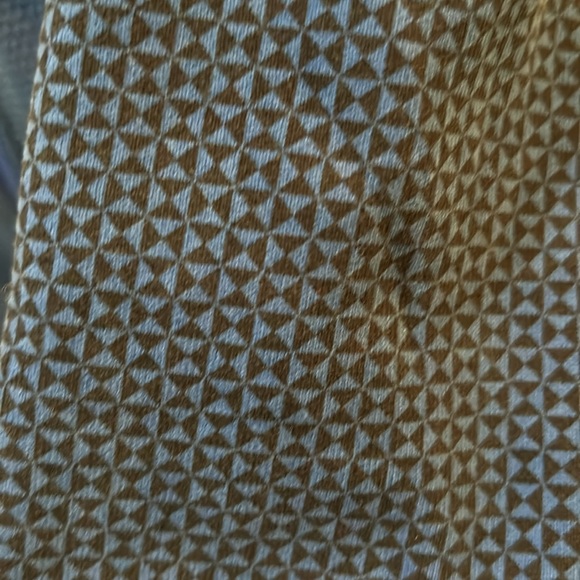 Authentic lululemon hoody size 12 like new condition - Picture 3 of 4